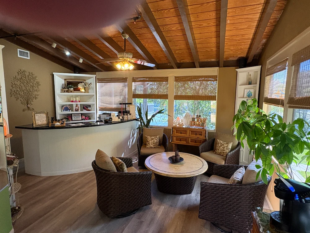 Riviera Wellness Spa massages acupuncture San Diego Country Estates