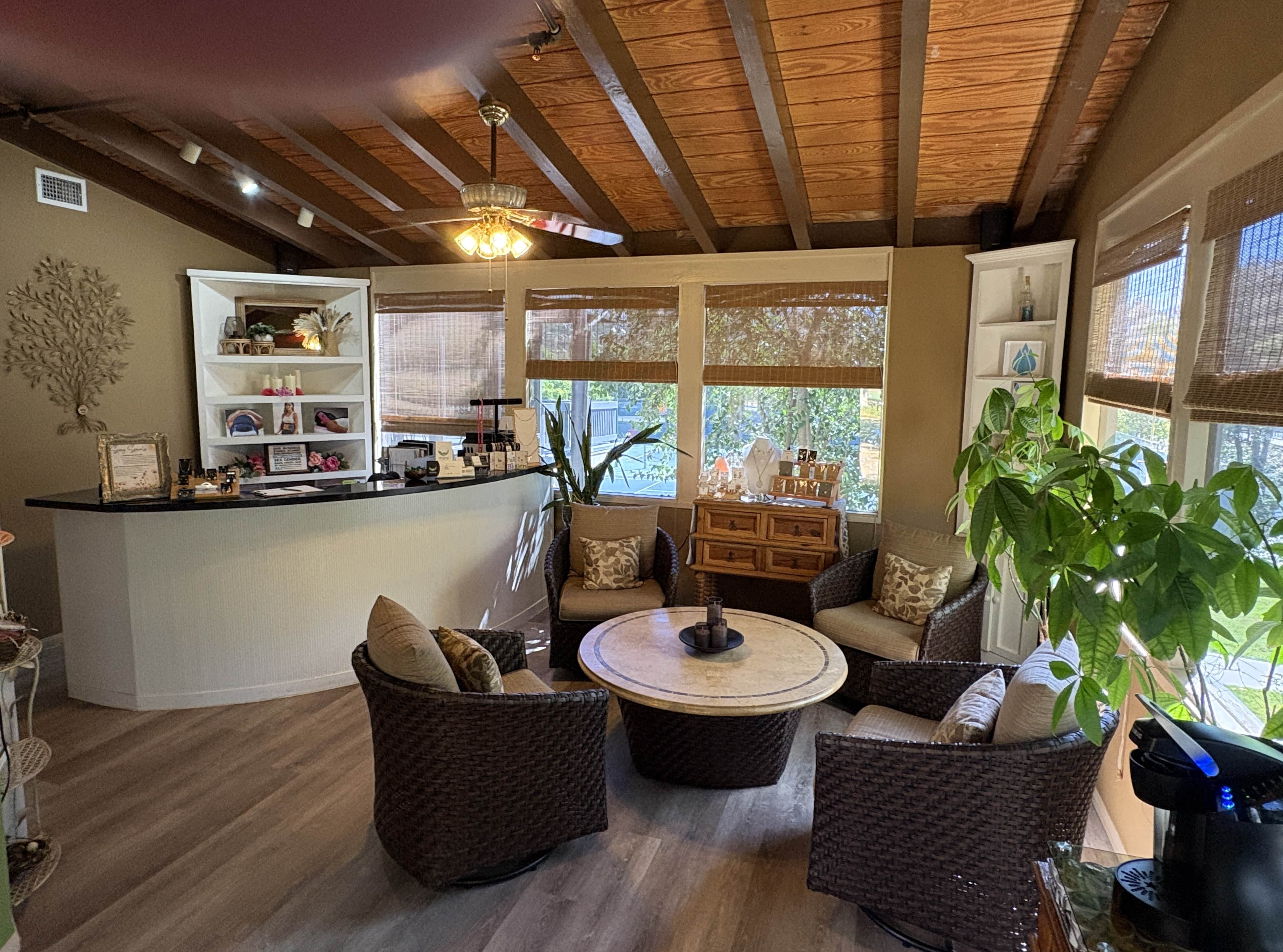 Riviera Wellness Spa massages acupuncture San Diego Country Estates